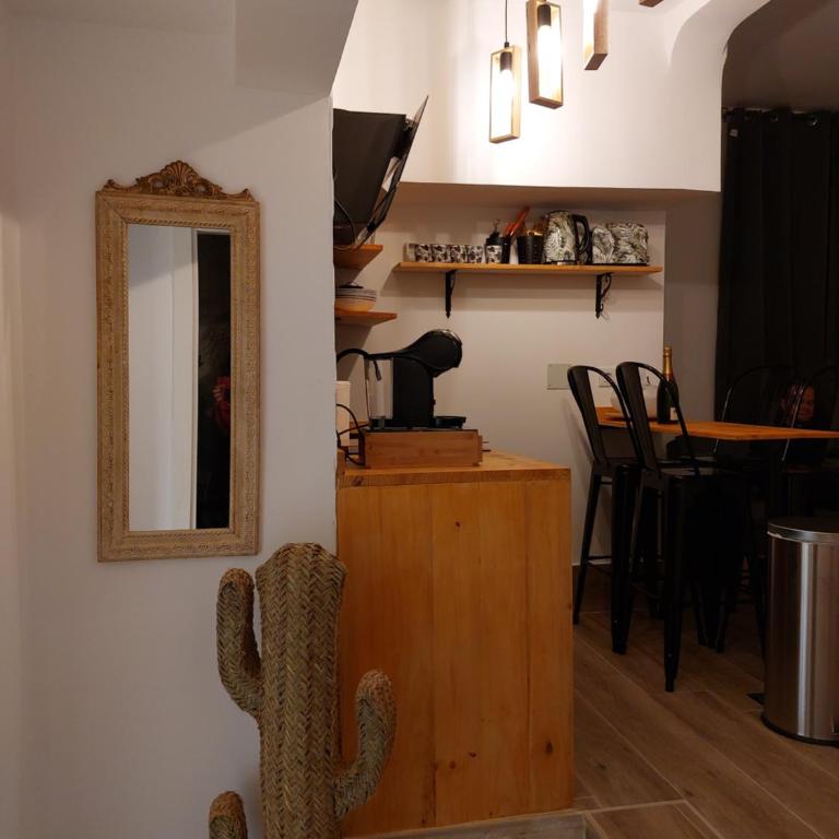 Apartamento completo distancia 350m Chamartin - One-Bedroom Apartment - 13