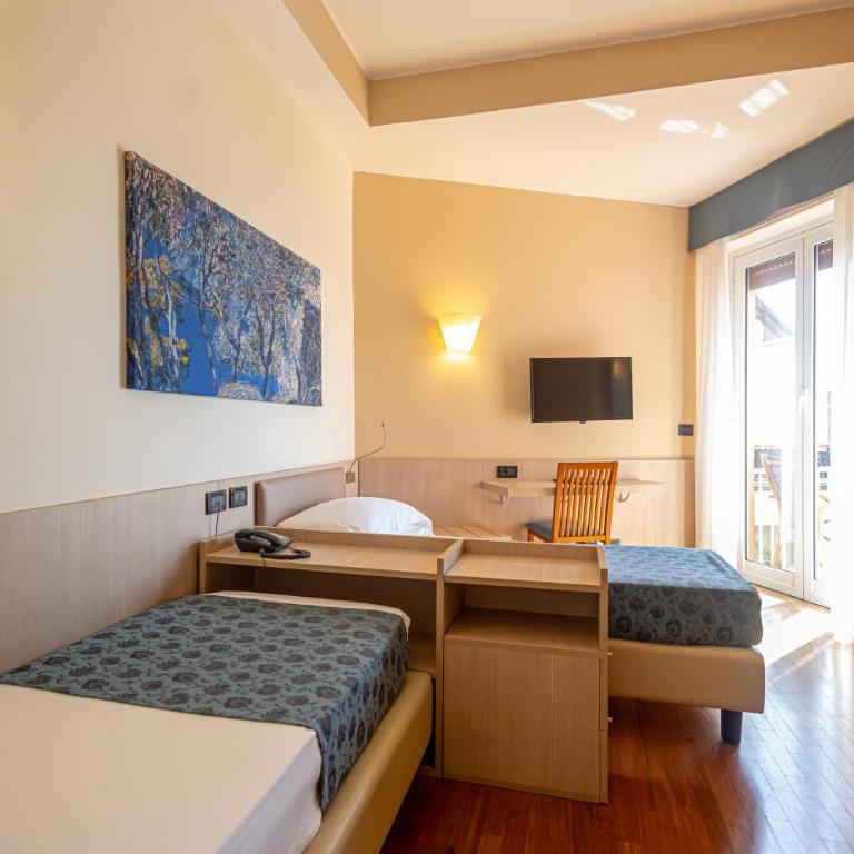 Hotel Esperia - Camera Standard Doppia con Letti Singoli con Balcone - 2