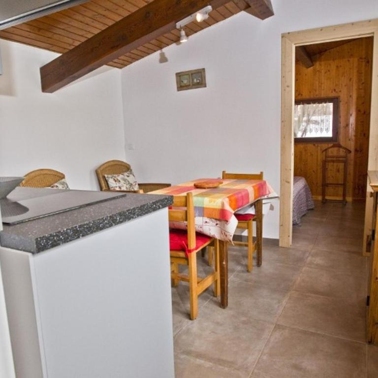 Appartement 2 pièces avec Wi-Fi et parking à Saint-Chaffrey - FR-1-762-22 - Appartement - 4