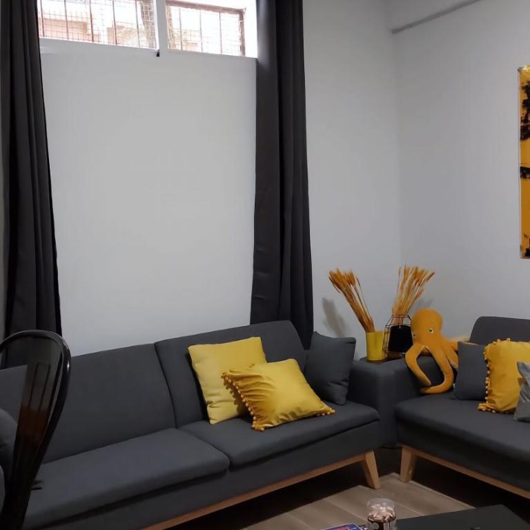 Apartamento completo distancia 350m Chamartin - One-Bedroom Apartment - 26