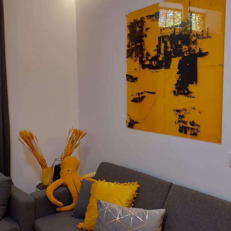 Apartamento completo distancia 350m Chamartin - One-Bedroom Apartment - 24