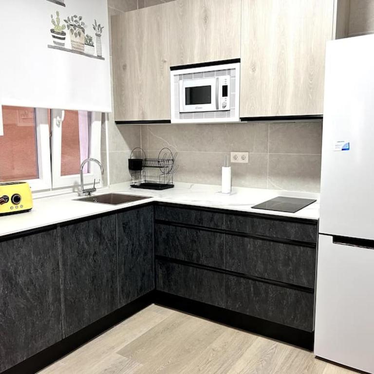 LUJO Parking, Proyector, Maquinita y Patinetes - Apartamento de 3 dormitorios - 19