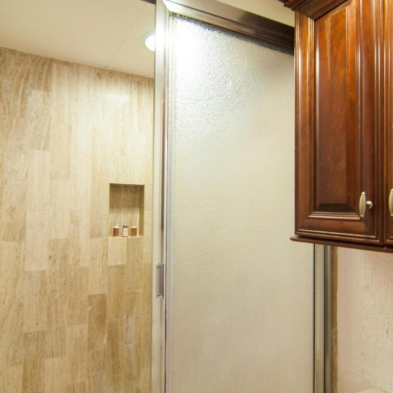 Solymar Condo Beach Resort by Casago - Deluxe King Suite - 7