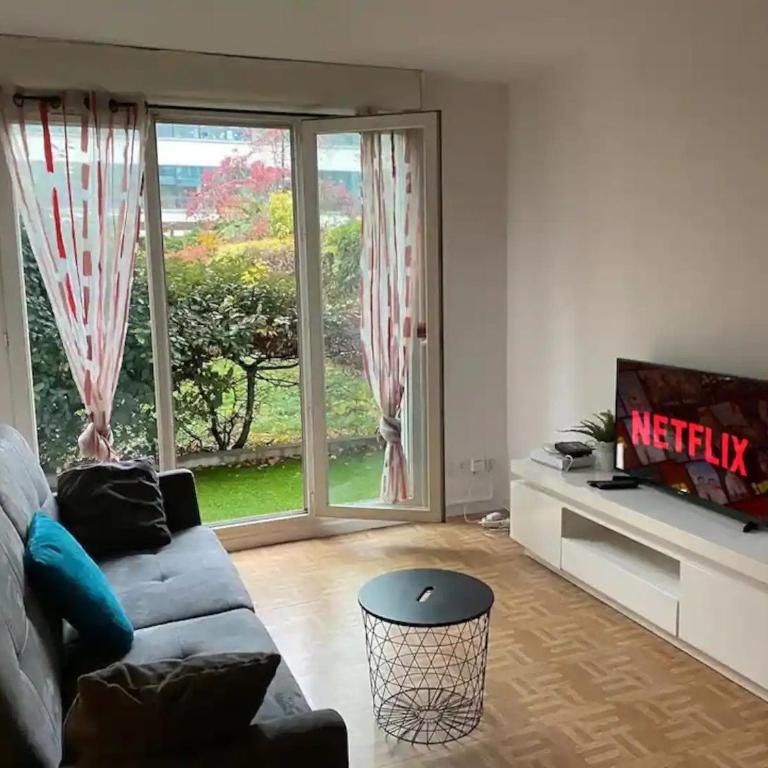 F2 50m2 Paris Gare du nord - Stade de France - Parking - Apartment - 4