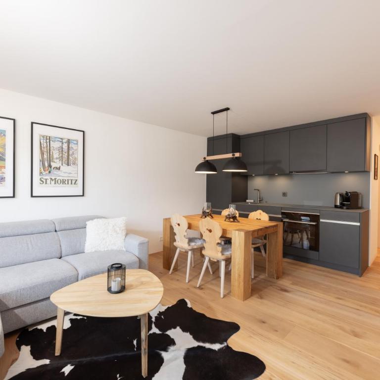 New! Cozy, central apartment with a stunning view - One-Bedroom Apartment - 1