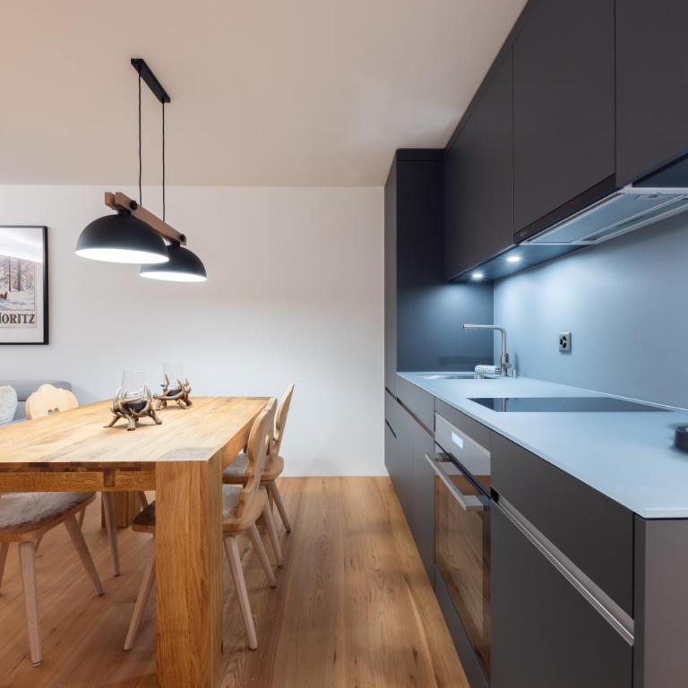 New! Cozy, central apartment with a stunning view - One-Bedroom Apartment - 6