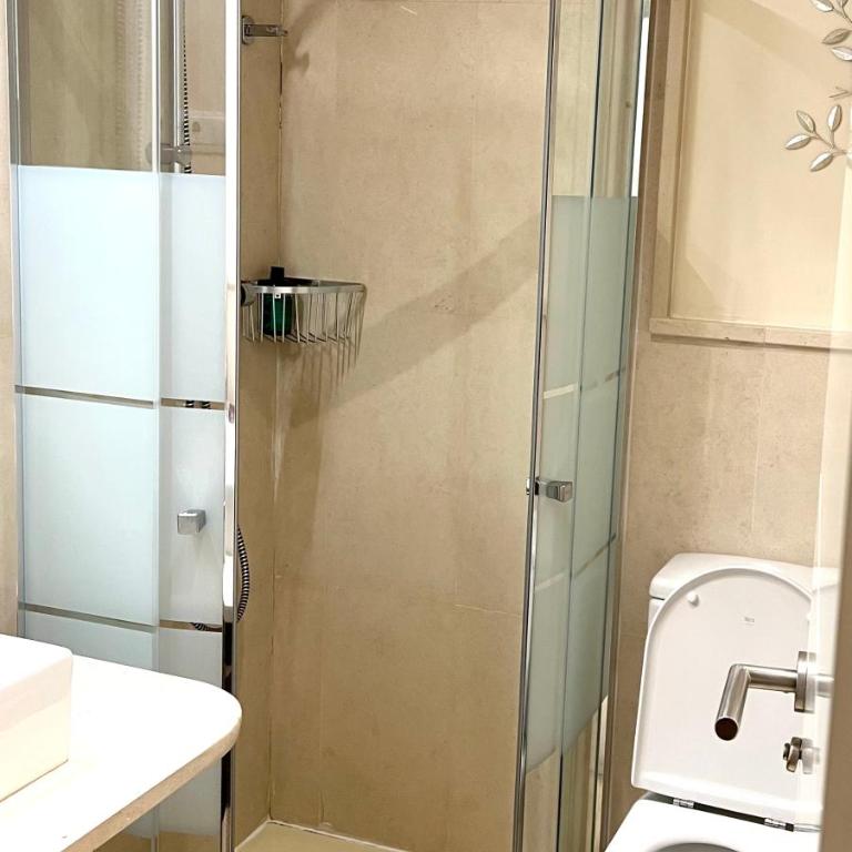 Amazing Two Bedroom Apartment in Los Flamingos, Marbella - Apartamento de 2 dormitorios - 20