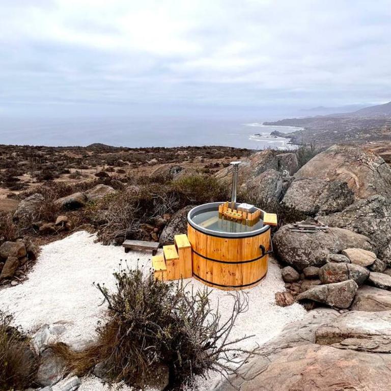 Tiny Cabin In The Rocks - One-Bedroom House - 2