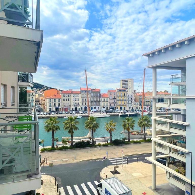 Joli T2 climatisé proche centre avec parking privé et loggia - Sète - FR-1-338-544 - Apartment - 2