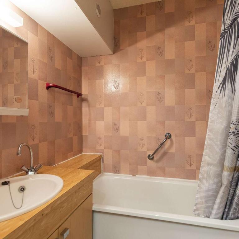 Chalet mitoyen avec terrasse et parking à Cauterets - FR-1-401-269 - Chalet - 6