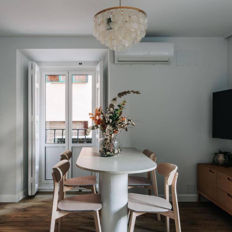 BEAUTIFUL APARTMENT IN THE HEART OF MADRID - One-Bedroom Apartment - 14