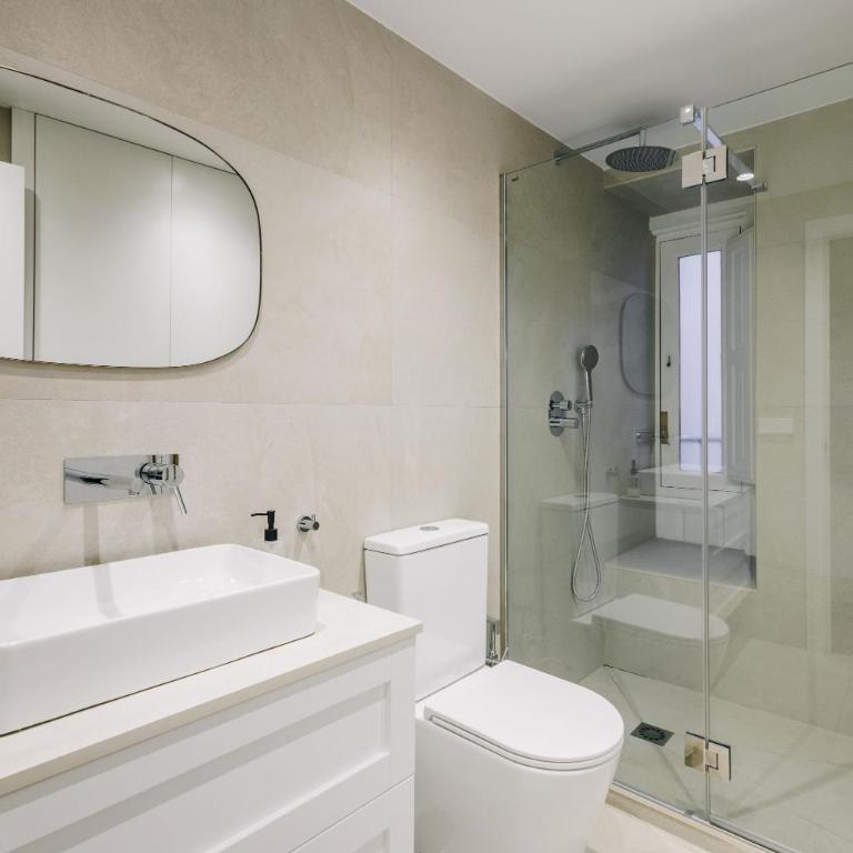 BEAUTIFUL APARTMENT IN THE HEART OF MADRID - One-Bedroom Apartment - 24