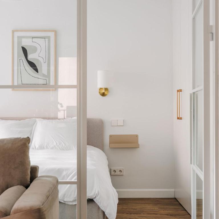 BEAUTIFUL APARTMENT IN THE HEART OF MADRID - One-Bedroom Apartment - 11
