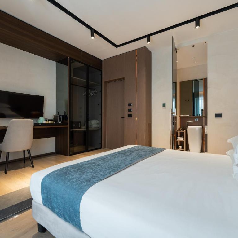 Agra Suites - Superior Double Room - 15