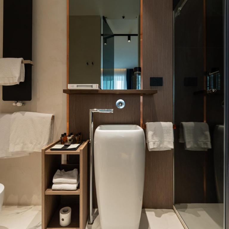Agra Suites - Superior Double Room - 10