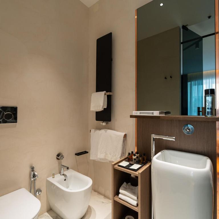 Agra Suites - Superior Double Room - 12