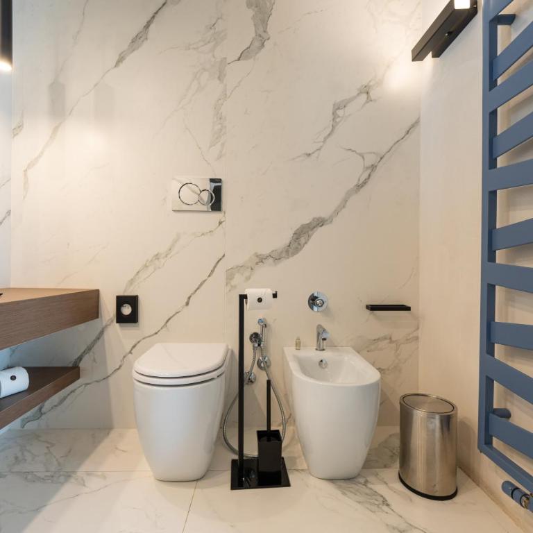Agra Suites - Deluxe Double Room - 10