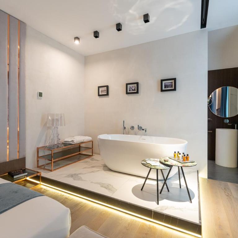 Agra Suites - Suite - 13