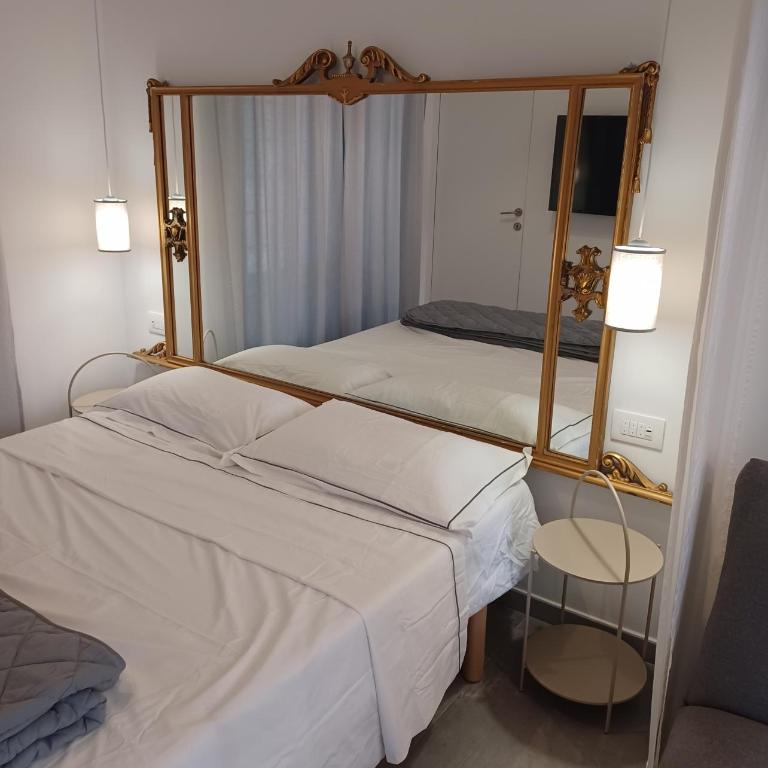 Appia Suite Apartament - Loft con giardino - Apartment - Ground Floor - 3