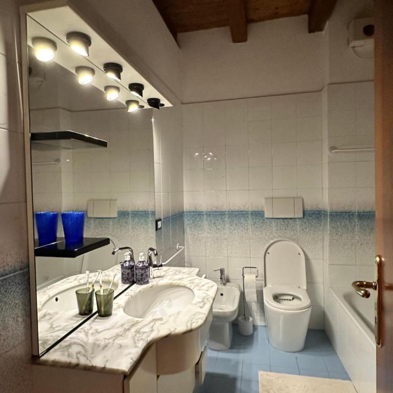 IL NIDO DI EMMA A VERONA - Two-Bedroom Apartment - 28