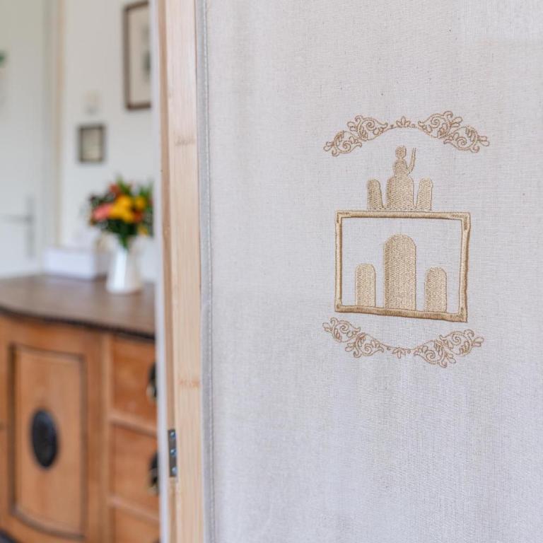 Hotel-Pension am Siegestor - Einzelzimmer mit Gemeinschaftsdusche und -WC - 11