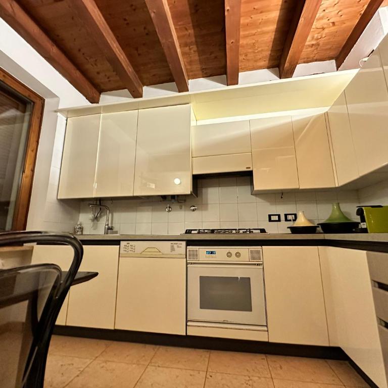 IL NIDO DI EMMA A VERONA - Two-Bedroom Apartment - 25