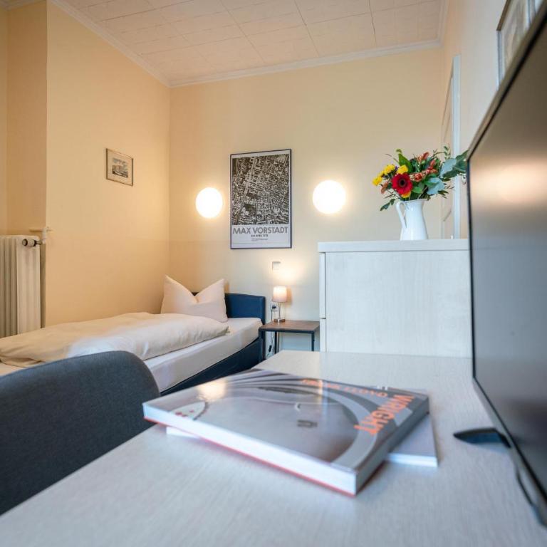 Hotel-Pension am Siegestor - Einzelzimmer mit Dusche - 6