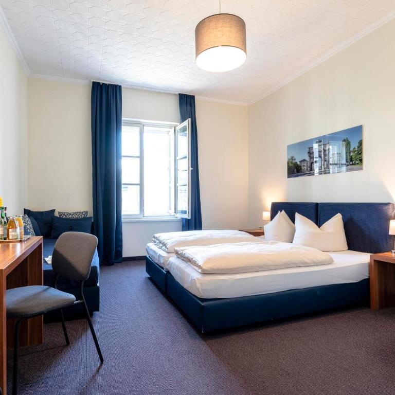 Hotel-Pension am Siegestor - Doppel-/Zweibettzimmer mit Dusche - 7