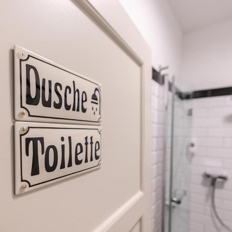 Hotel-Pension am Siegestor - Einzelzimmer mit Gemeinschaftsdusche und -WC - 16