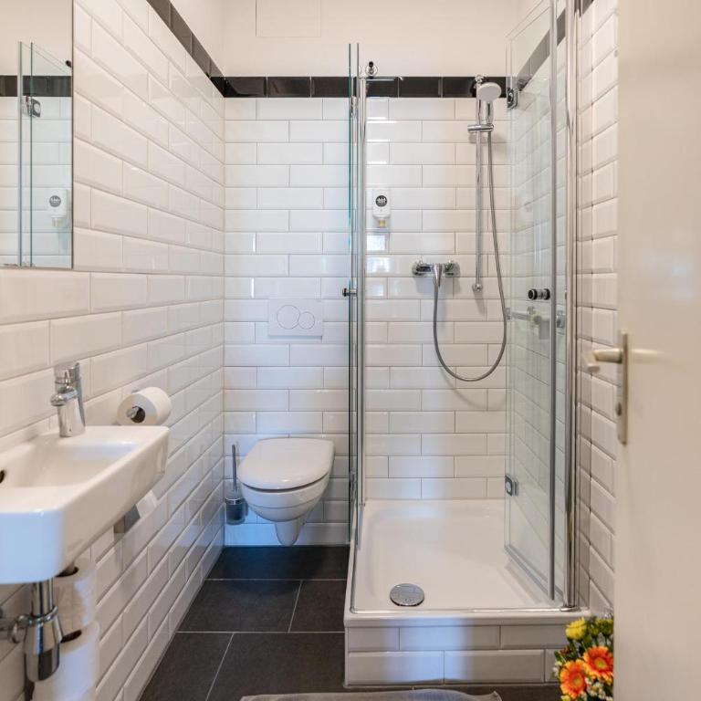 Hotel-Pension am Siegestor - Einzelzimmer mit Gemeinschaftsdusche und -WC - 14