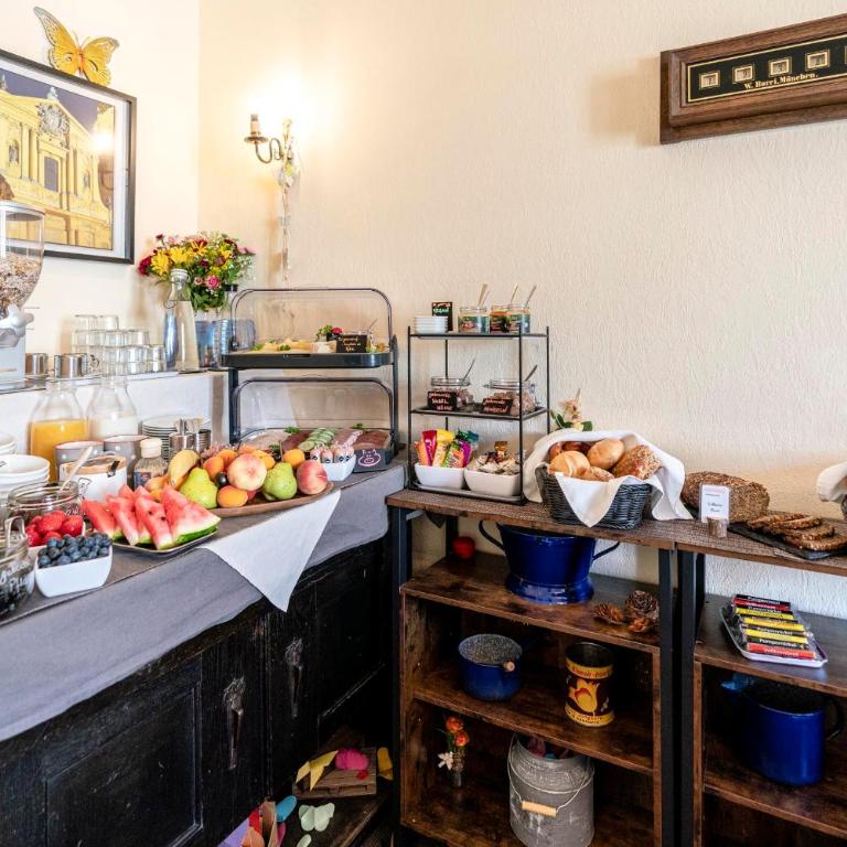 Hotel-Pension am Siegestor - Einzelzimmer mit Gemeinschaftsdusche und -WC - 27
