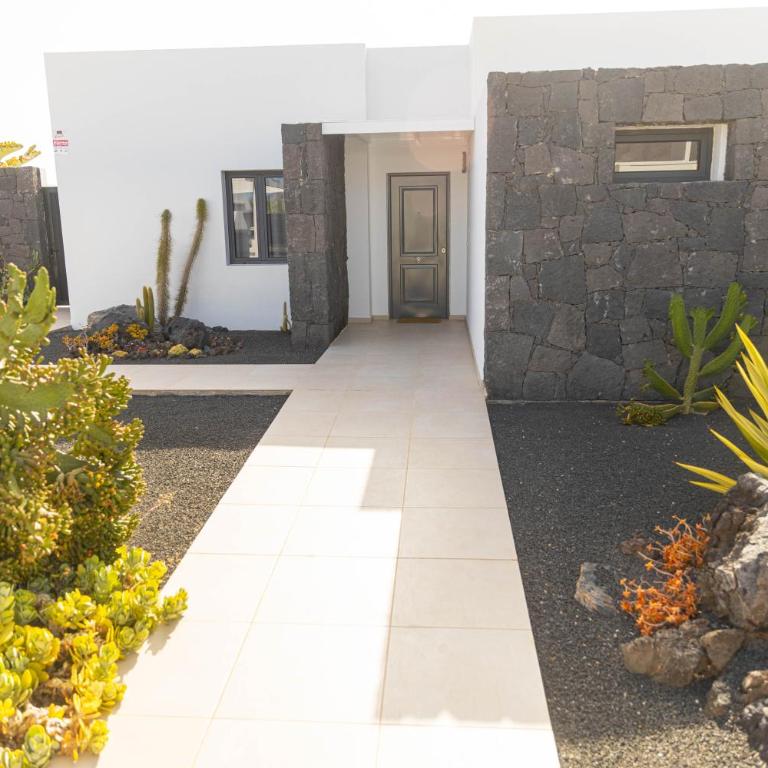 Casa Alice - Three-Bedroom House - 28