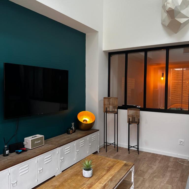 L Usine Loft Spa Privé Centre Ville et garage Privé - Appartement 2 Chambres - 2