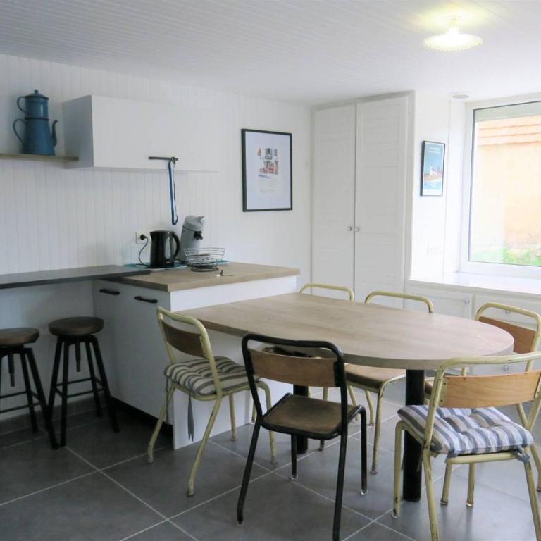 Maison 5 pers à 640m de la plage de Trestraou à PERROS-GUIREC - Réf 909 - Maison 3 Chambres - 4