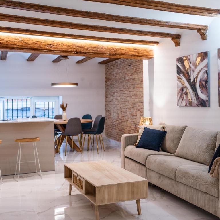 Central Market - Ciutat Vella, exclusively for families - Mid-term - Three-Bedroom Apartment - 19