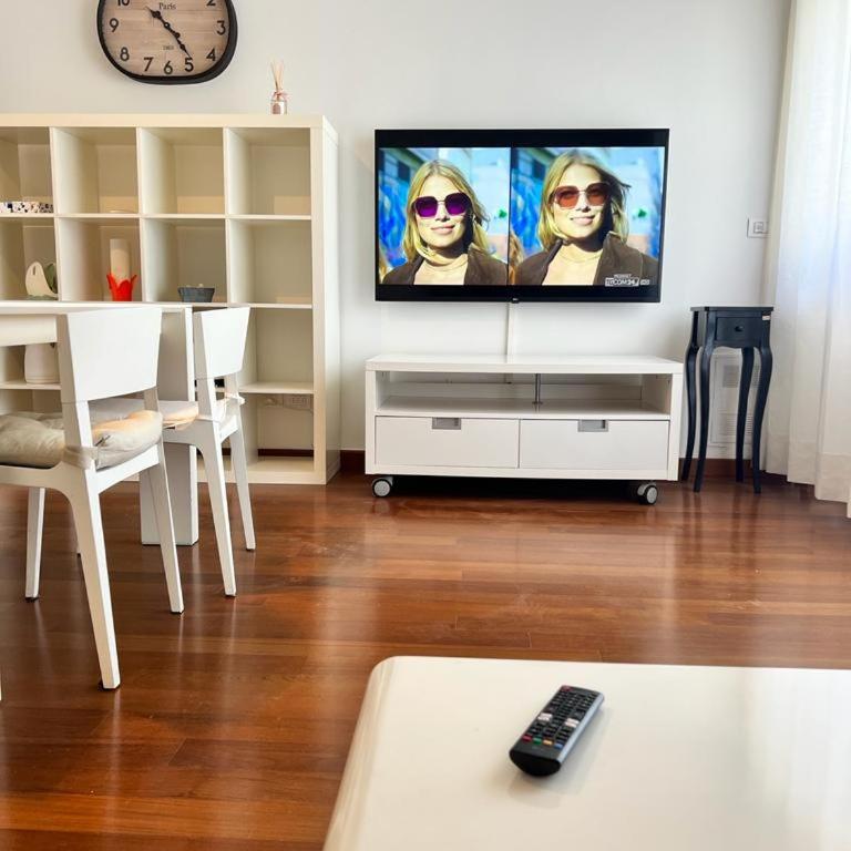 Piazza Italia Luxury Apartment - Appartamento con 2 Camere da Letto - 2