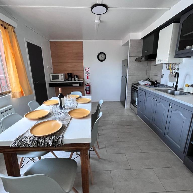 Tierra de Canoeros - Three-Bedroom House - 5