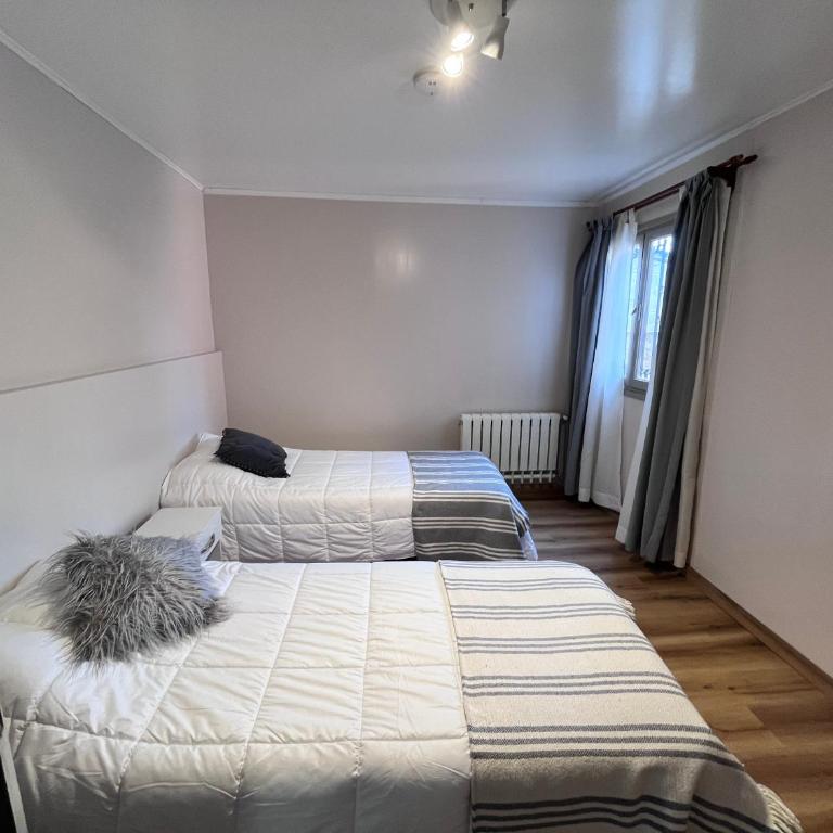 Tierra de Canoeros - Three-Bedroom House - 18