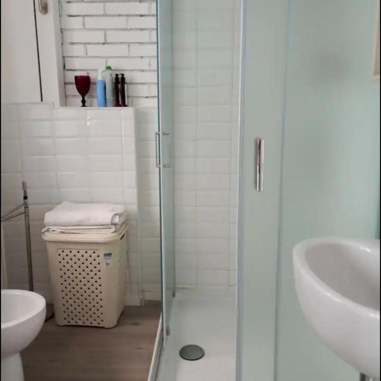 Loft House - Large Double Room - 2