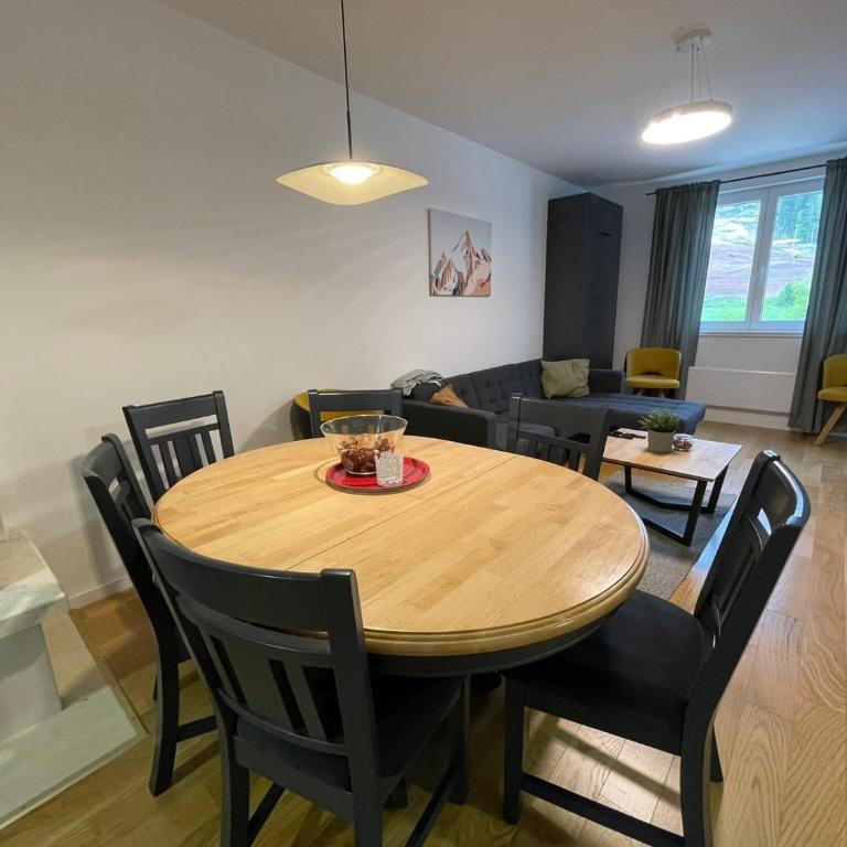 V5 Apartments - Two-Bedroom Apartment - 6