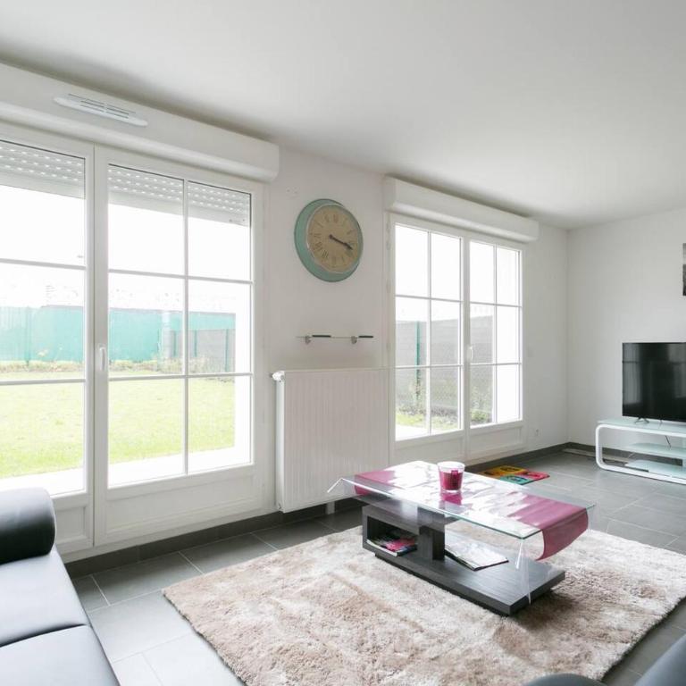 Big House 2 minutes from Disneyland Paris - Villa - 1