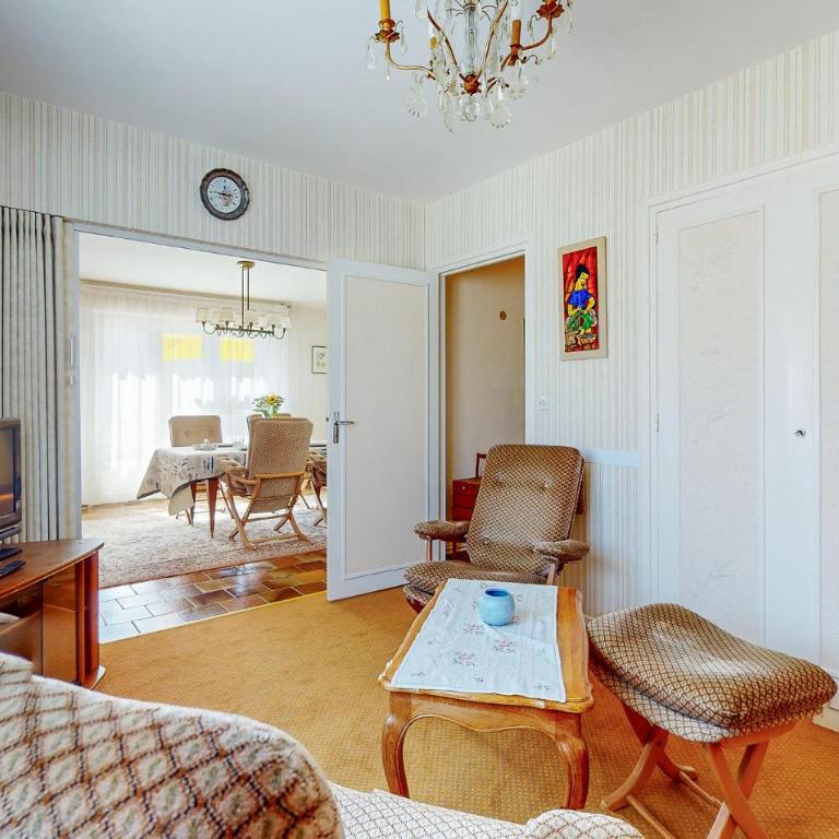 2 Bedroom Beautiful Home In Royan - Maison de Vacances 2 Chambres - 1