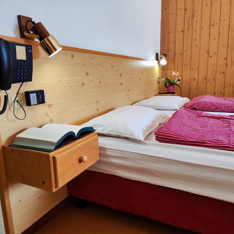 Albergo Pensione Sport - Camera Doppia con Letti Singoli - 7