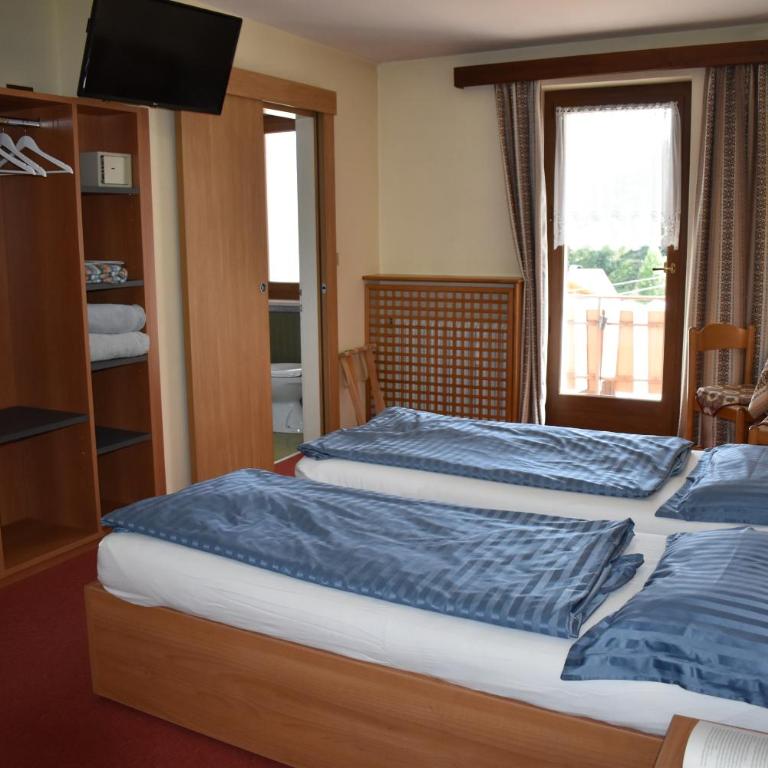 Albergo Pensione Sport - Camera Doppia con Letti Singoli - 9