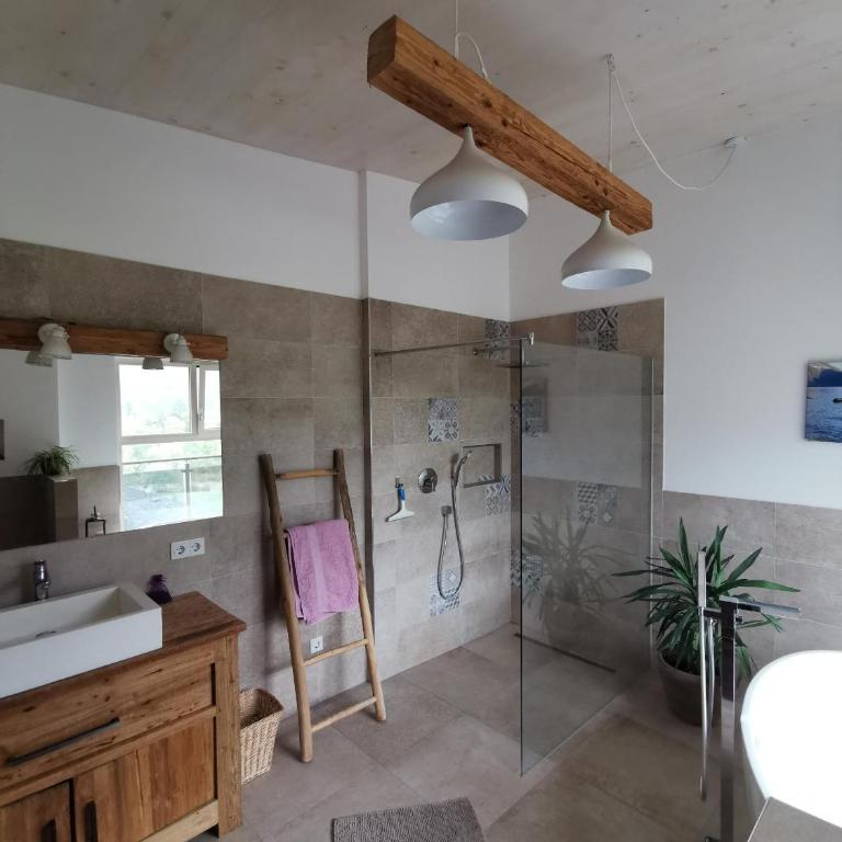 Steinberg Blick - Three-Bedroom Apartment - 4