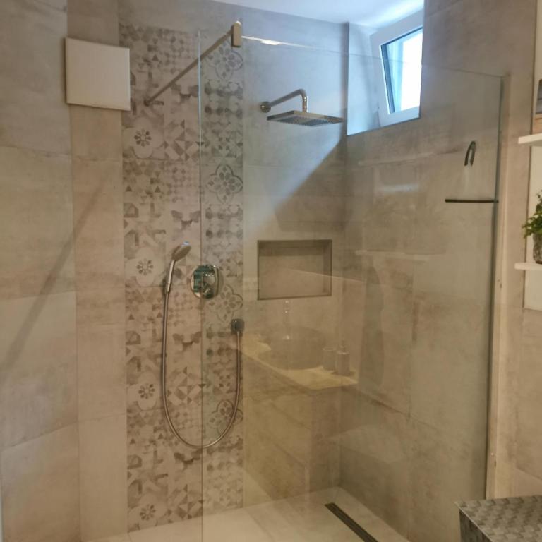 Steinberg Blick - Three-Bedroom Apartment - 8