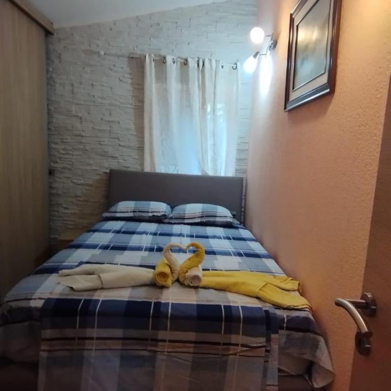 Apartments Djedovic 2 - Two-Bedroom Apartment with Terrace and Sea View - First Floor - 3
