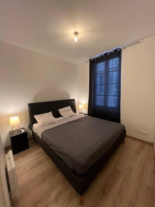 Appartement en cœur de ville Place du Forum - One-Bedroom Apartment - 55