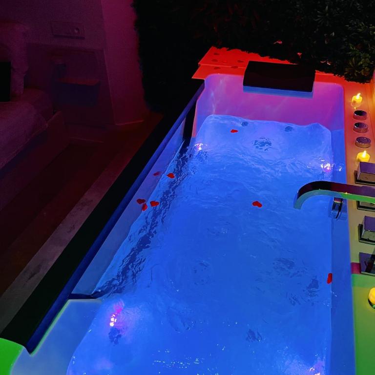 Suite in the City avec JACUZZI PRIVATIF - Hyper Centre - Appartamento con 1 Camera da Letto - 16