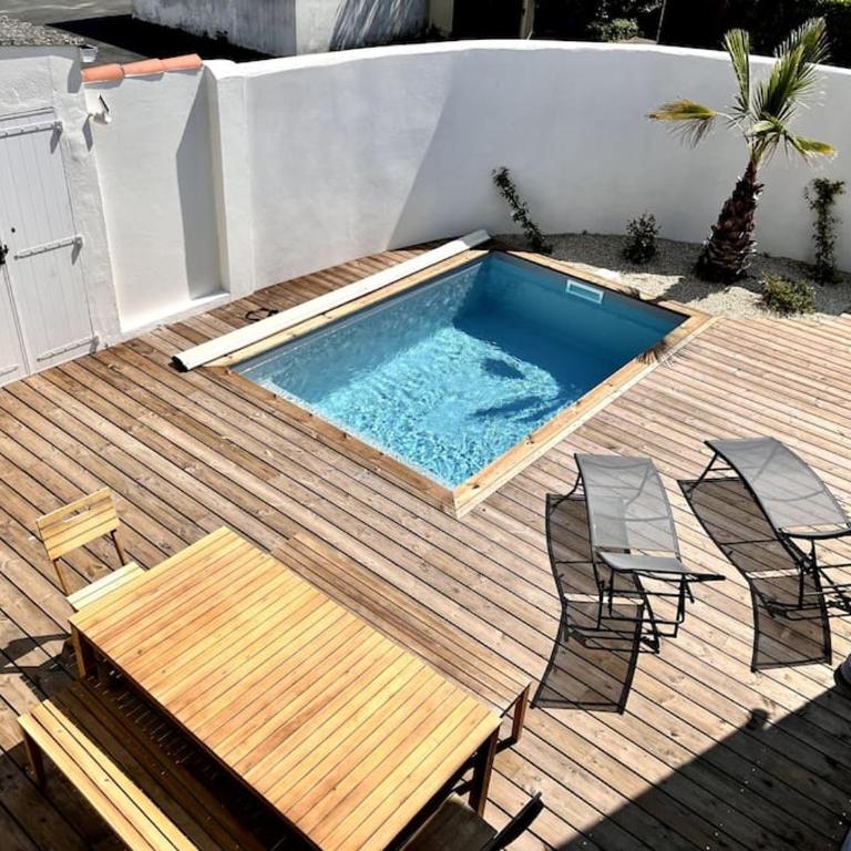 Superbe villa avec piscine à 10 min du centre - Villa - 18